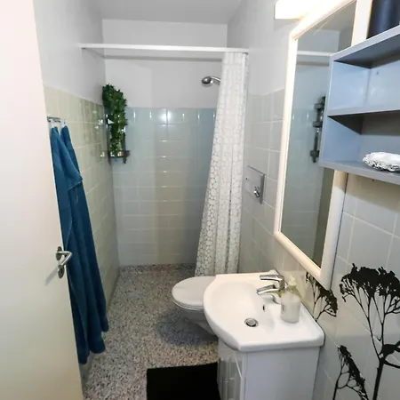Apartment I Stueplan I Beliggende Ved Marinaen Og Med Udsigt Til Limfjorden Sj543 *
