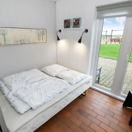 Apartmán I Stueplan I Beliggende Ved Marinaen Og Med Udsigt Til Limfjorden Sj543